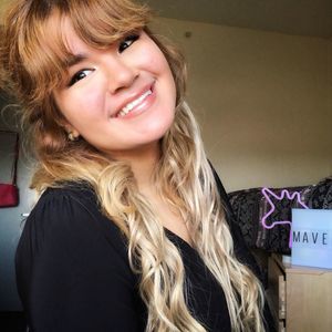 Meet your Posher, Adriana